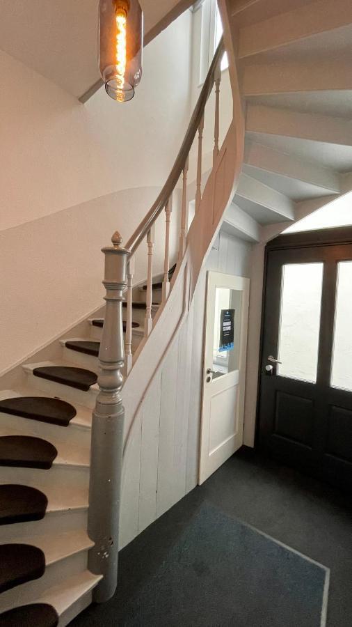 Geraeumiges City-apartment Mit 2 Badezimmer Und Parkplaetzen D46-og Apartment *
