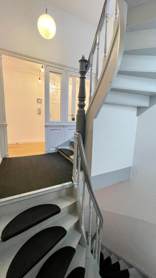 Geraeumiges City-apartment Mit 2 Badezimmer Und Parkplaetzen D46-og * Oldenburg