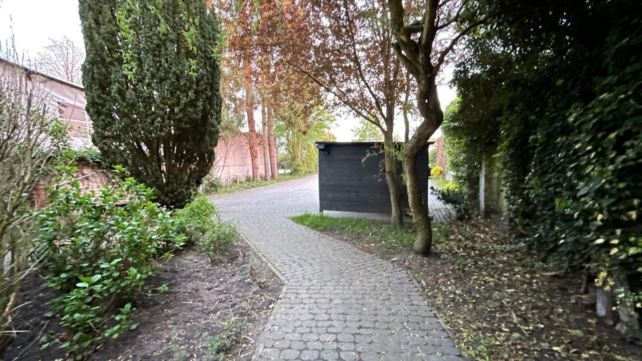 Geraeumiges City-apartment Mit 2 Badezimmer Und Parkplaetzen D46-og Oldenburg
