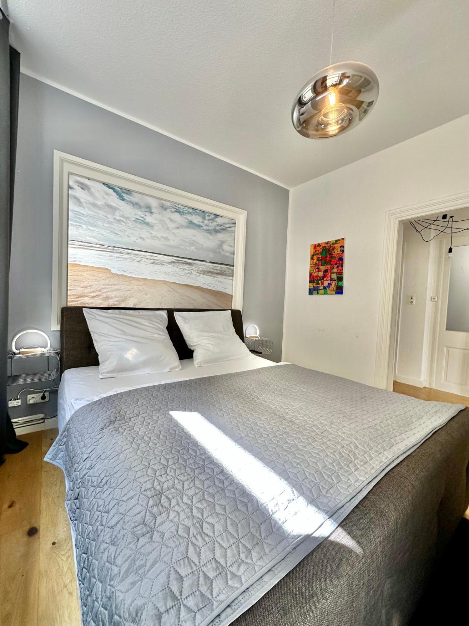 Geraeumiges City-apartment Mit 2 Badezimmer Und Parkplaetzen D46-og Apartment *