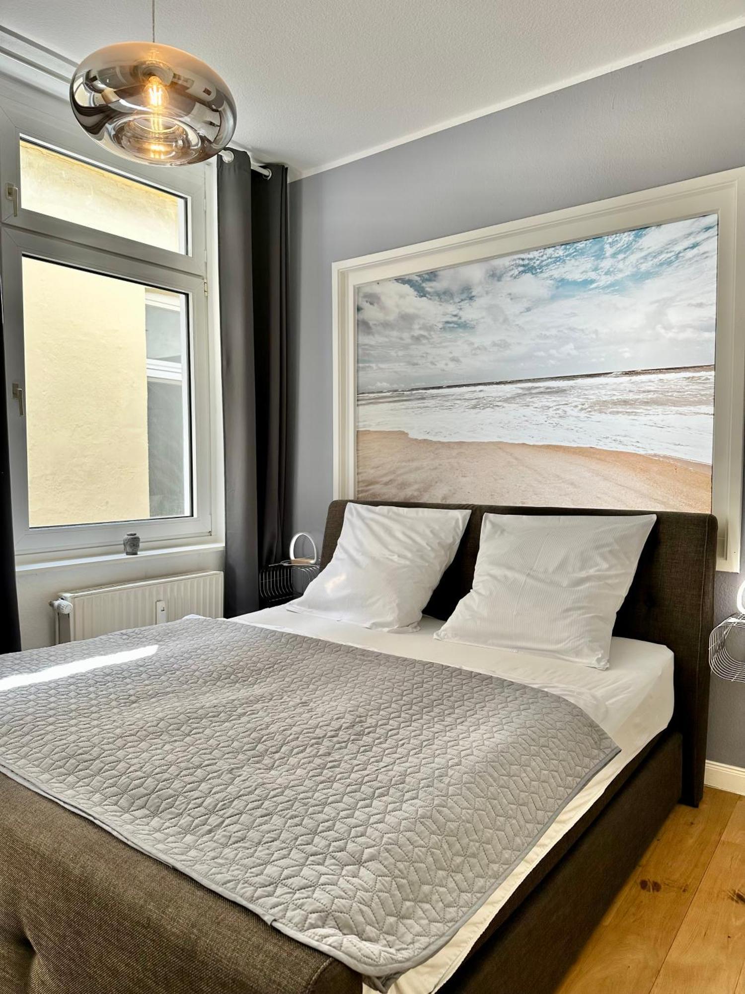 Geraeumiges City-apartment Mit 2 Badezimmer Und Parkplaetzen D46-og * Oldenburg