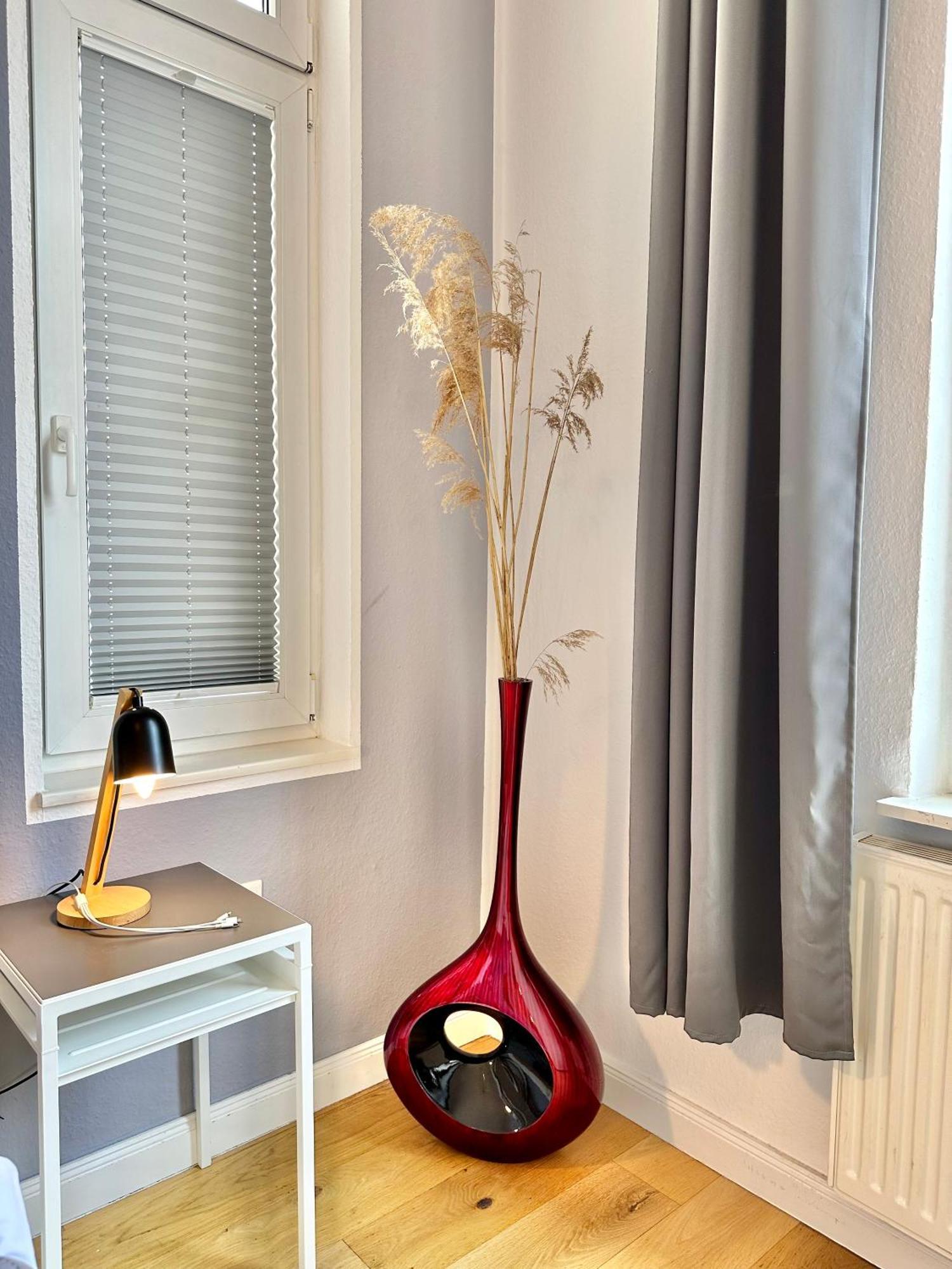 Geraeumiges City-apartment Mit 2 Badezimmer Und Parkplaetzen D46-og Apartment Oldenburg