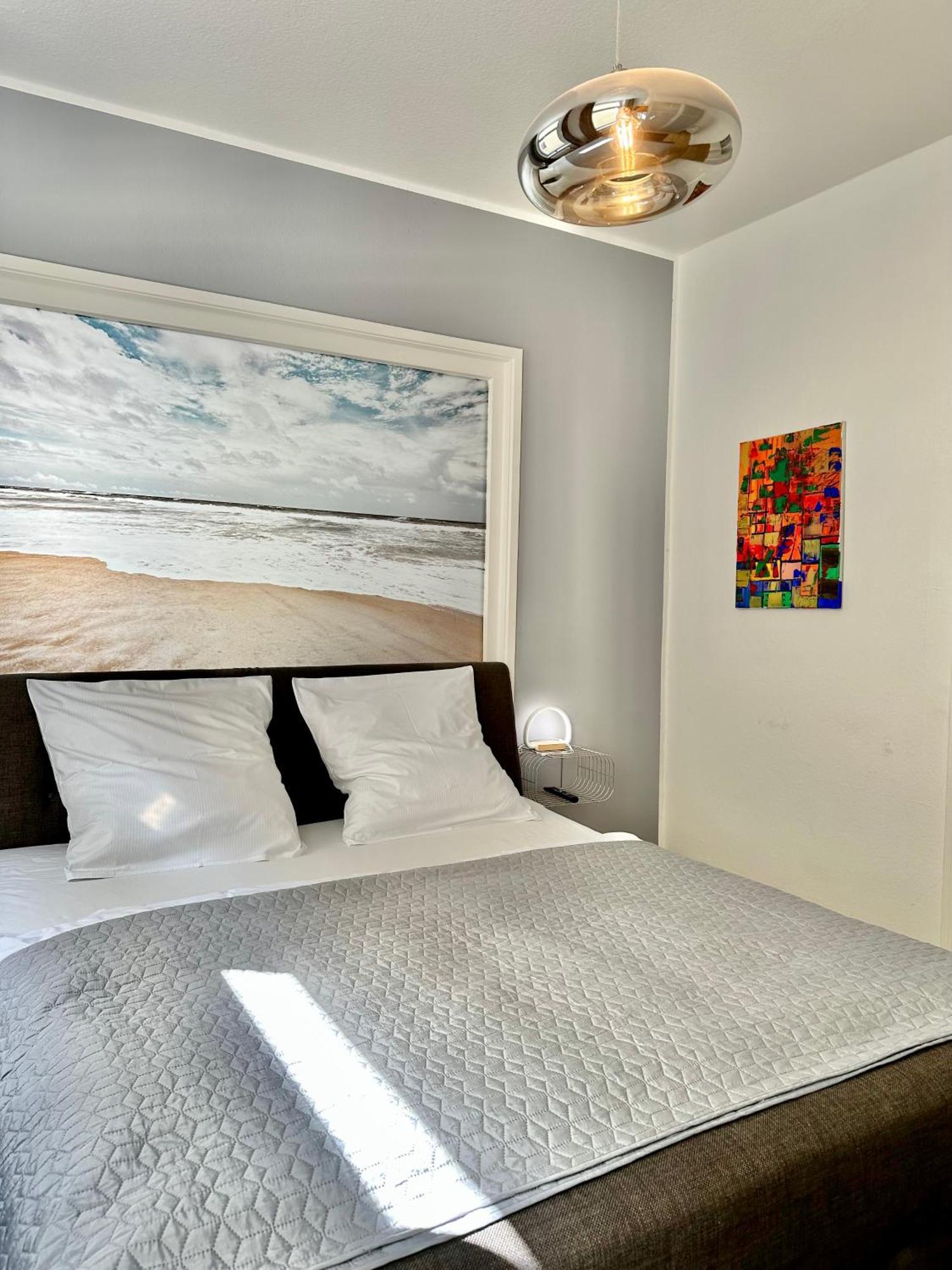 Geraeumiges City-apartment Mit 2 Badezimmer Und Parkplaetzen D46-og *