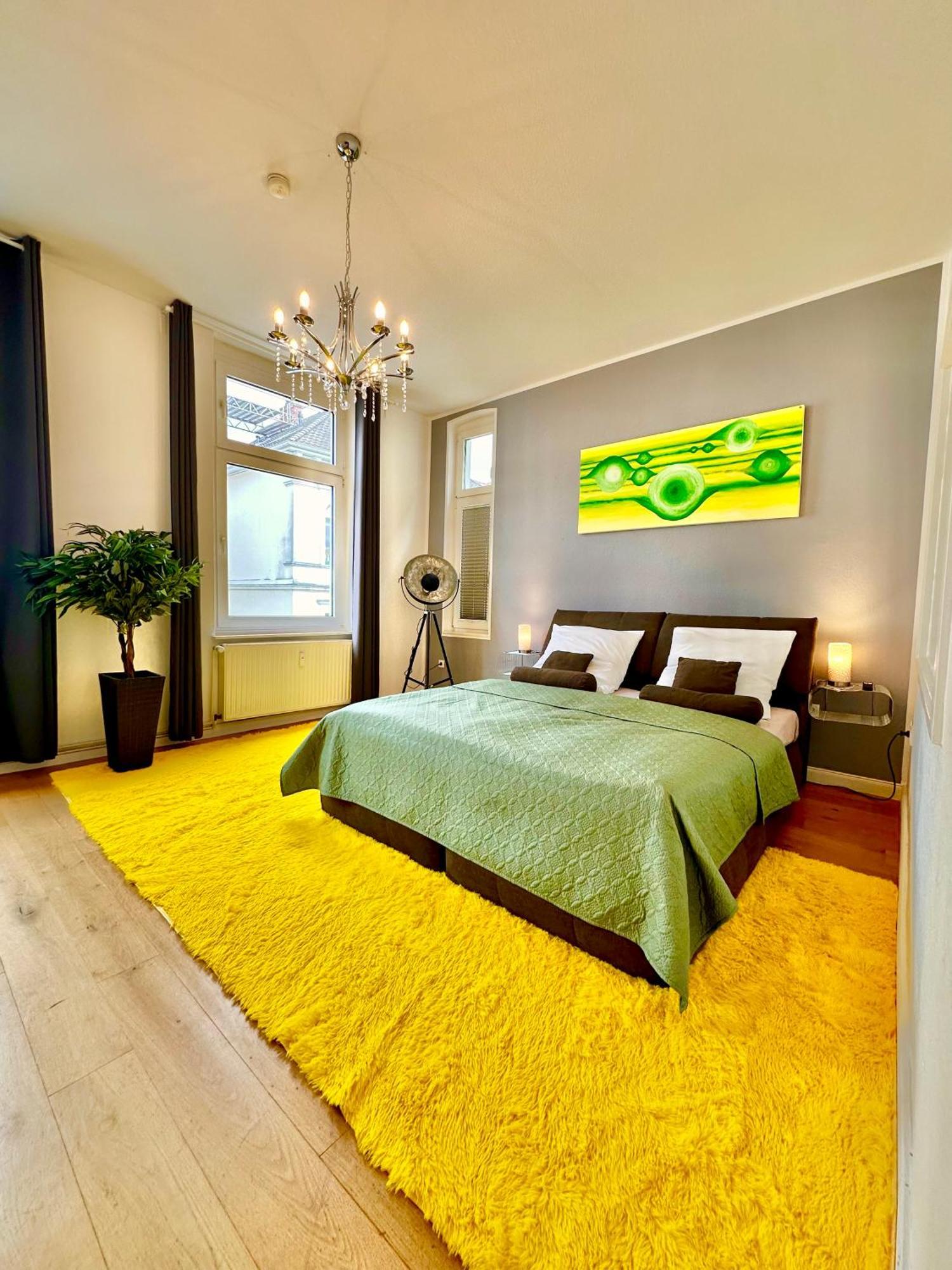 Geraeumiges City-apartment Mit 2 Badezimmer Und Parkplaetzen D46-og *